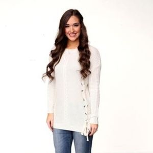 NWOT Fixed To Be Tied Sweater